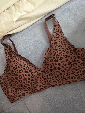 Nwot Leopard Print Wireless Bralette - Brown